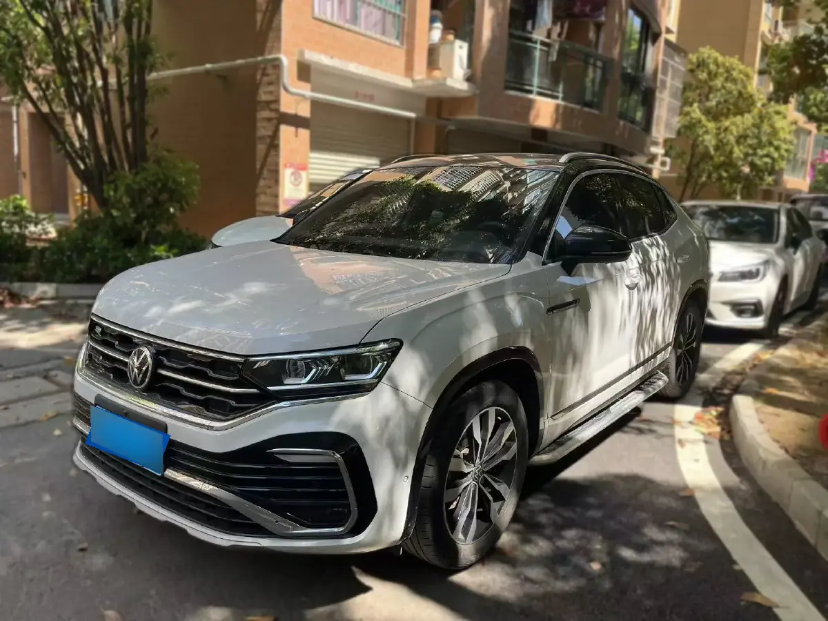 2020 Volkswagen Tayron X 2.0T 220HP L4 7DCT