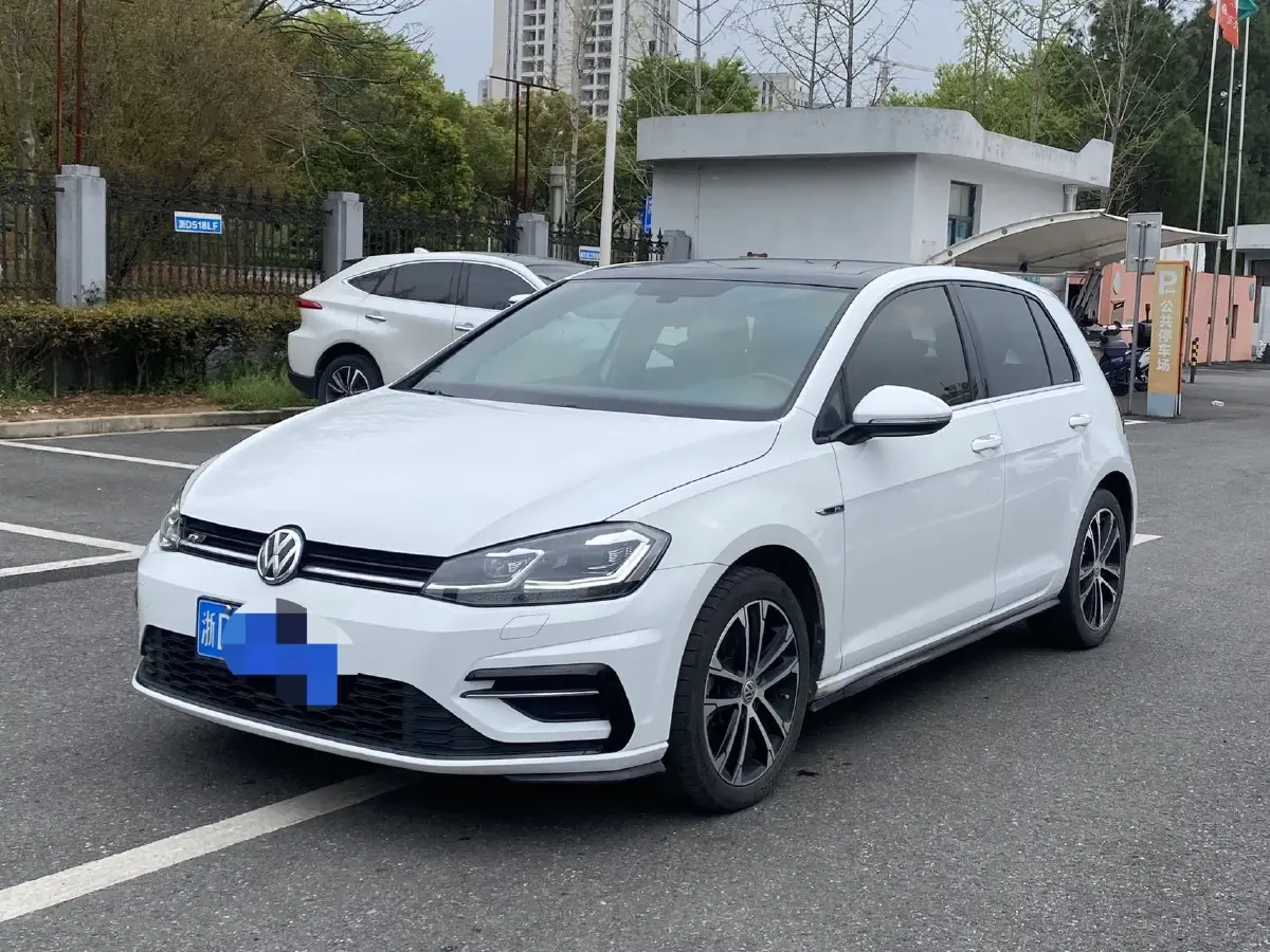 2018 Volkswagen Golf 1.4T 150HP L4 7DCT