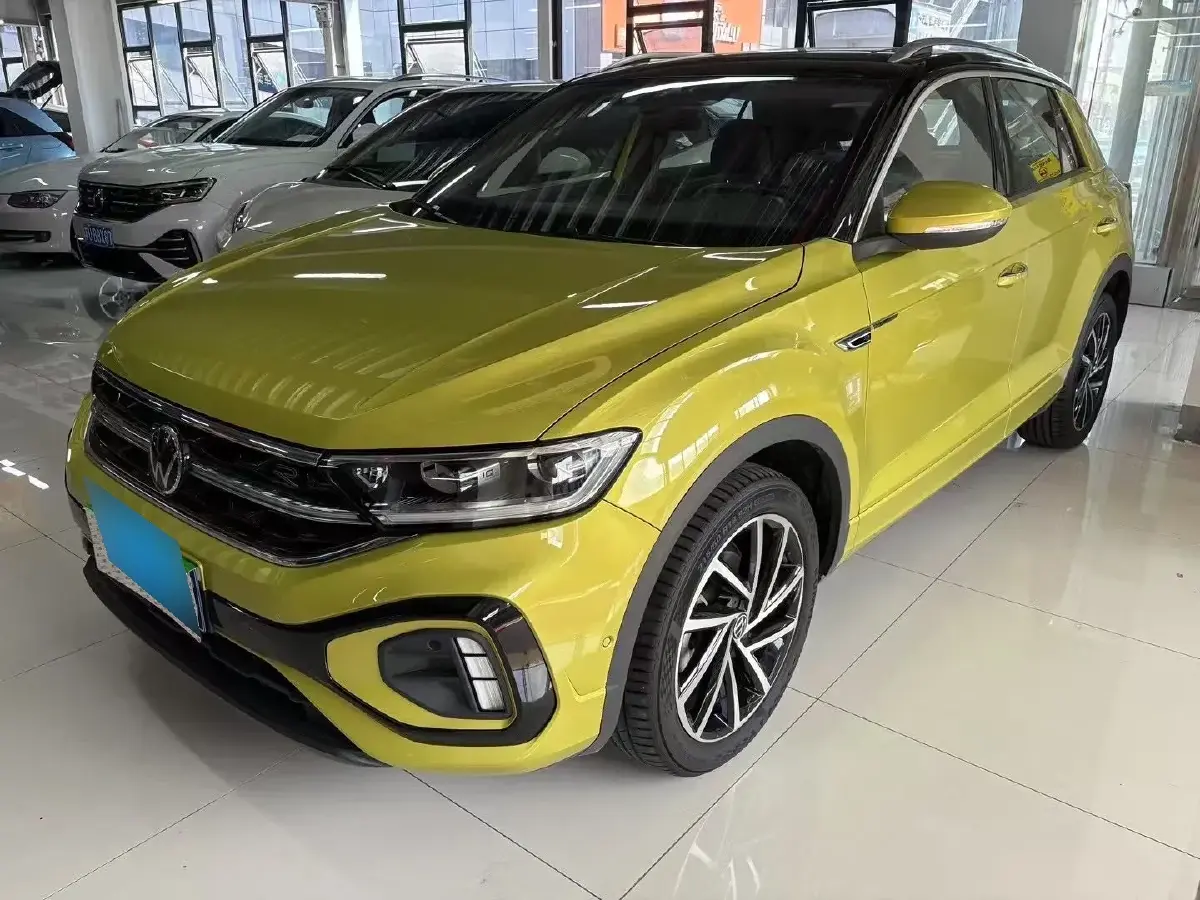 2023 Volkswagen T-Roc 1.5T 160HP L4 7DCT
