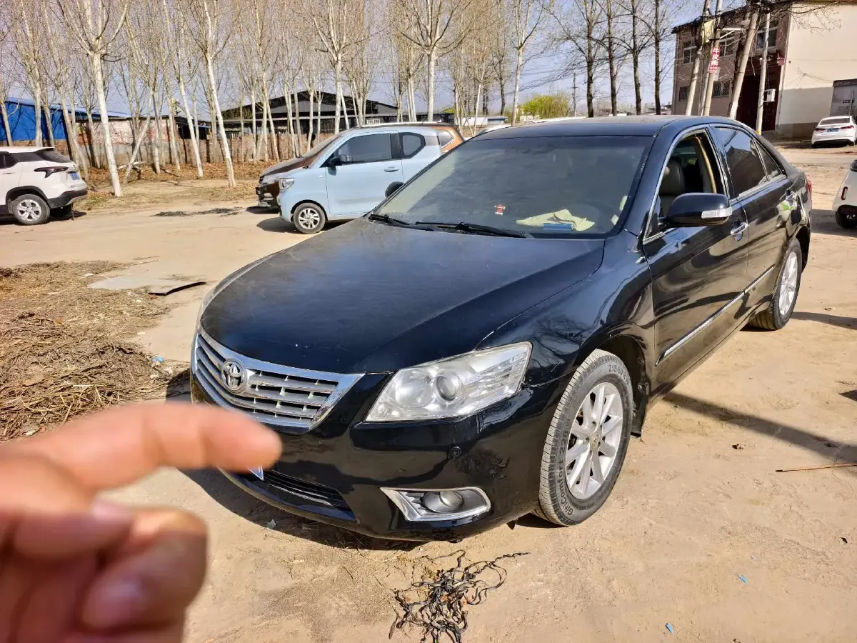 2010 Toyota Camry 2.0L 147HP L4 4AT