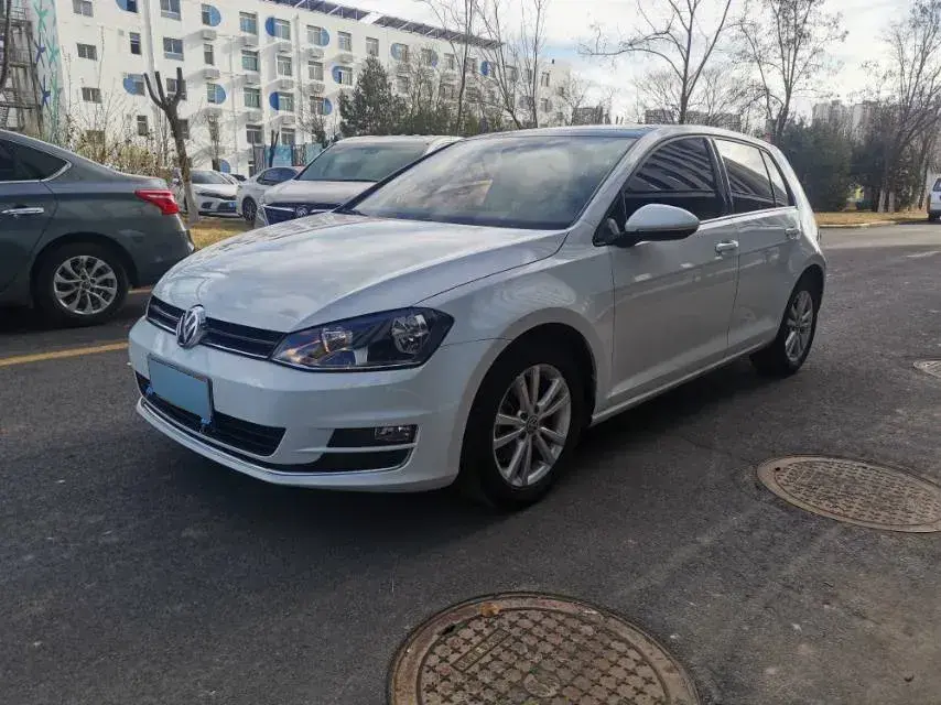 2015 Volkswagen Golf 1.4T 131HP L4 5MT
