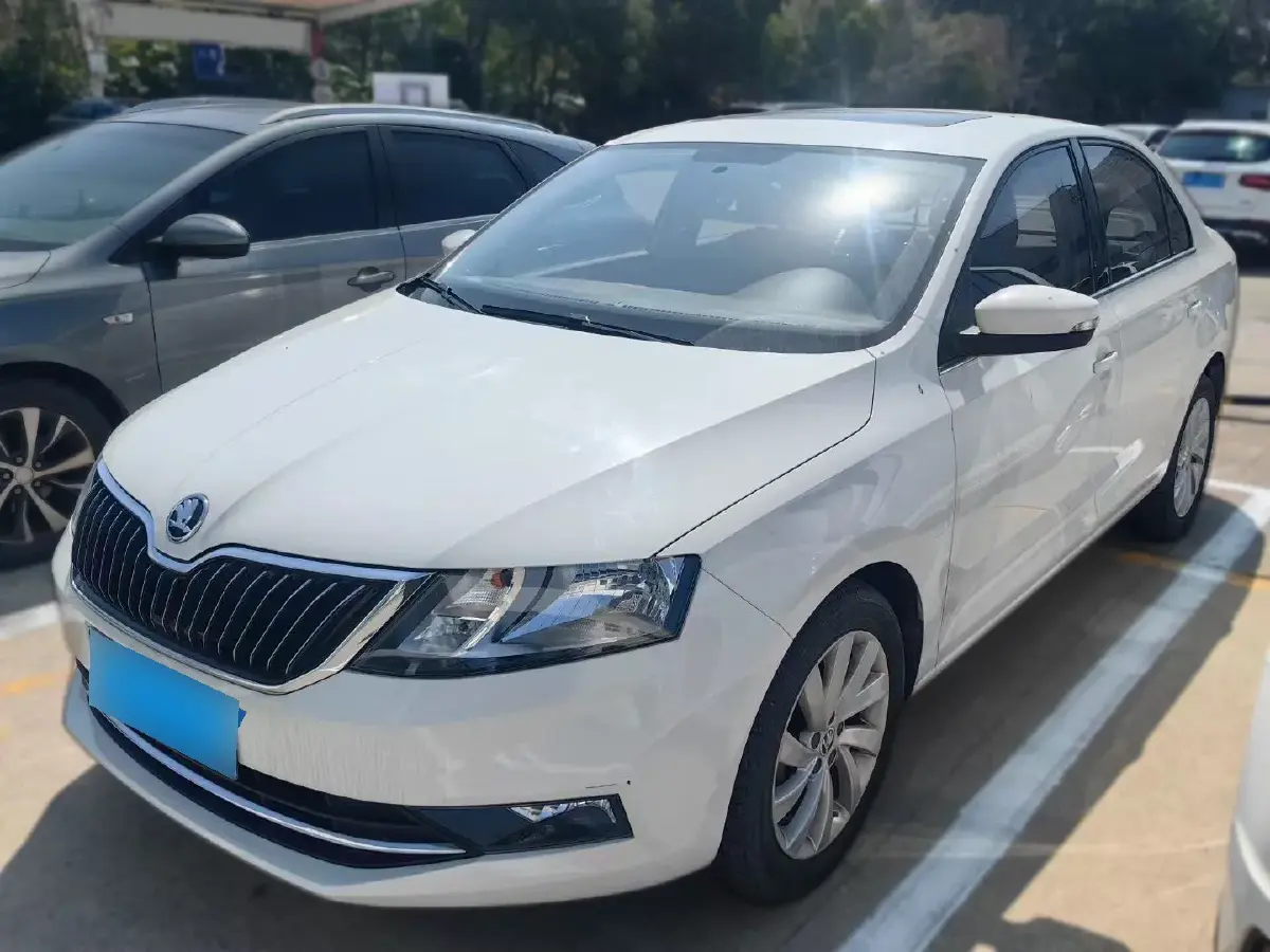 2018 Skoda Rapid 1.6L 110HP L4 6AT