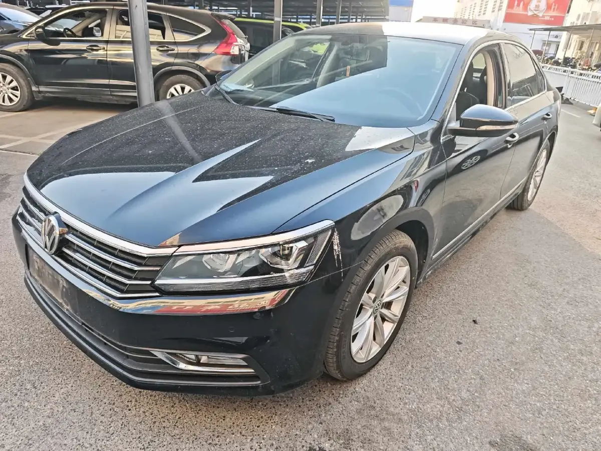 2017 Volkswagen Passat 1.8T 180HP L4 7DCT