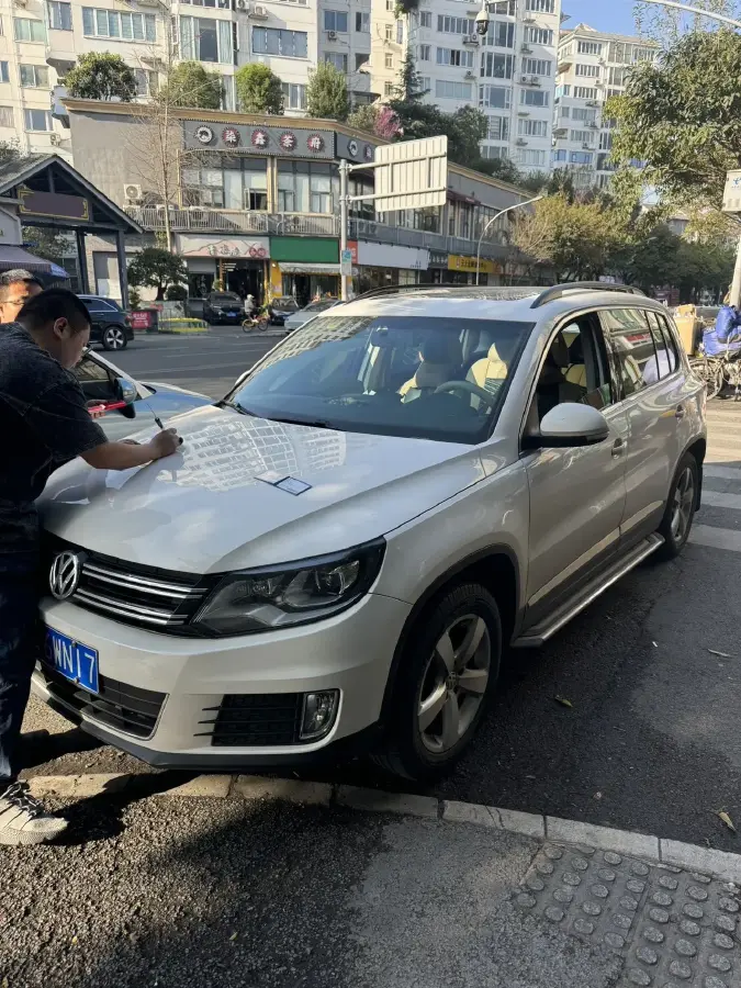 2013 Volkswagen Tiguan 1.8T 160HP L4 6AT