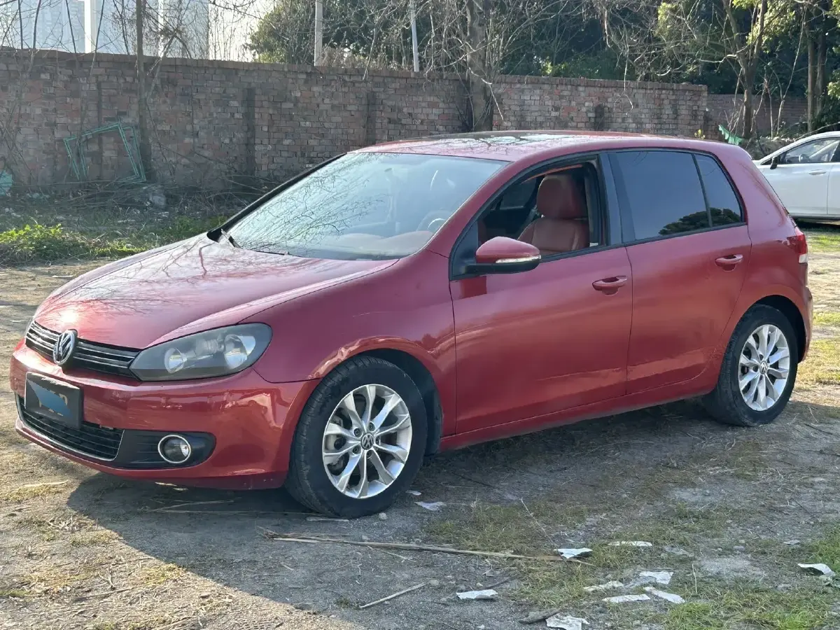 2011 Volkswagen Golf 1.4T 131HP L4 7DCT