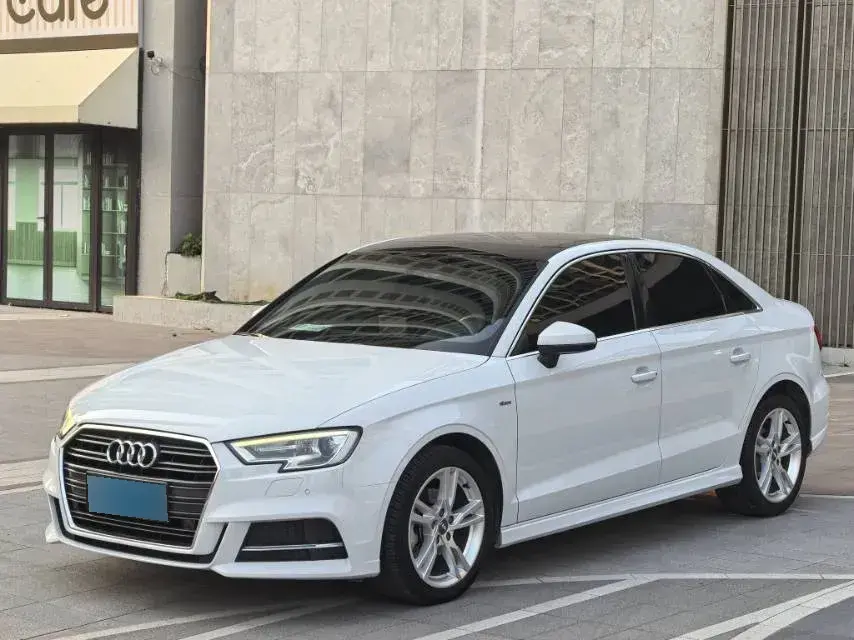 2018 Audi A3 1.4T 150HP L4 7DCT