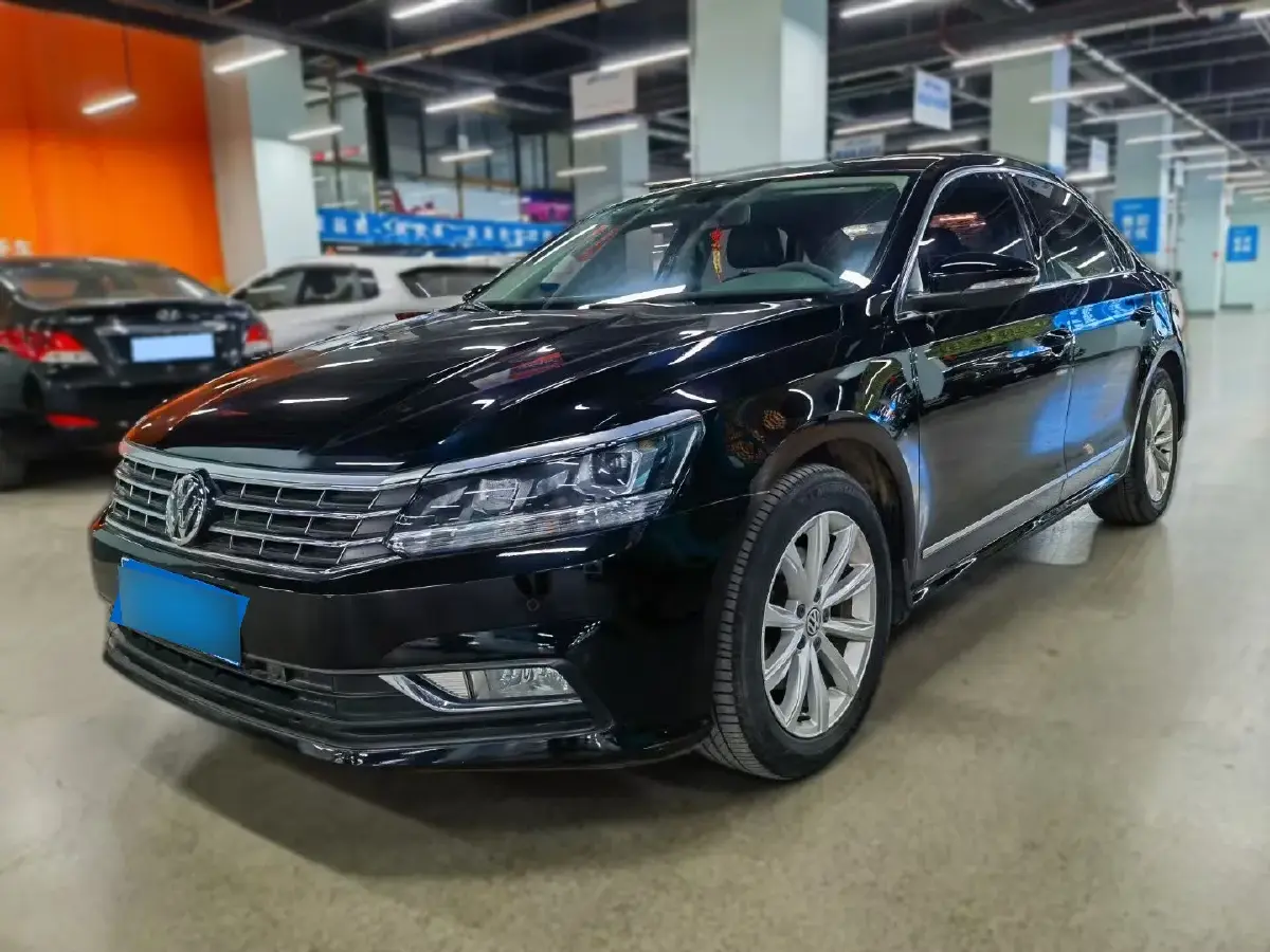 2017 Volkswagen Passat 1.8T 180HP L4 7DCT