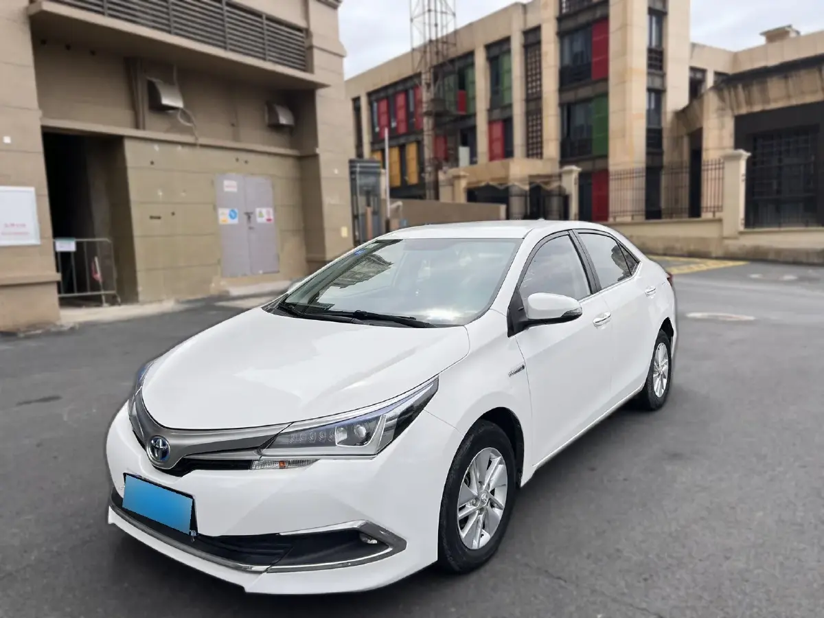 2016 Toyota Corolla 1.8L 99HP L4 E-CVT Hybrid