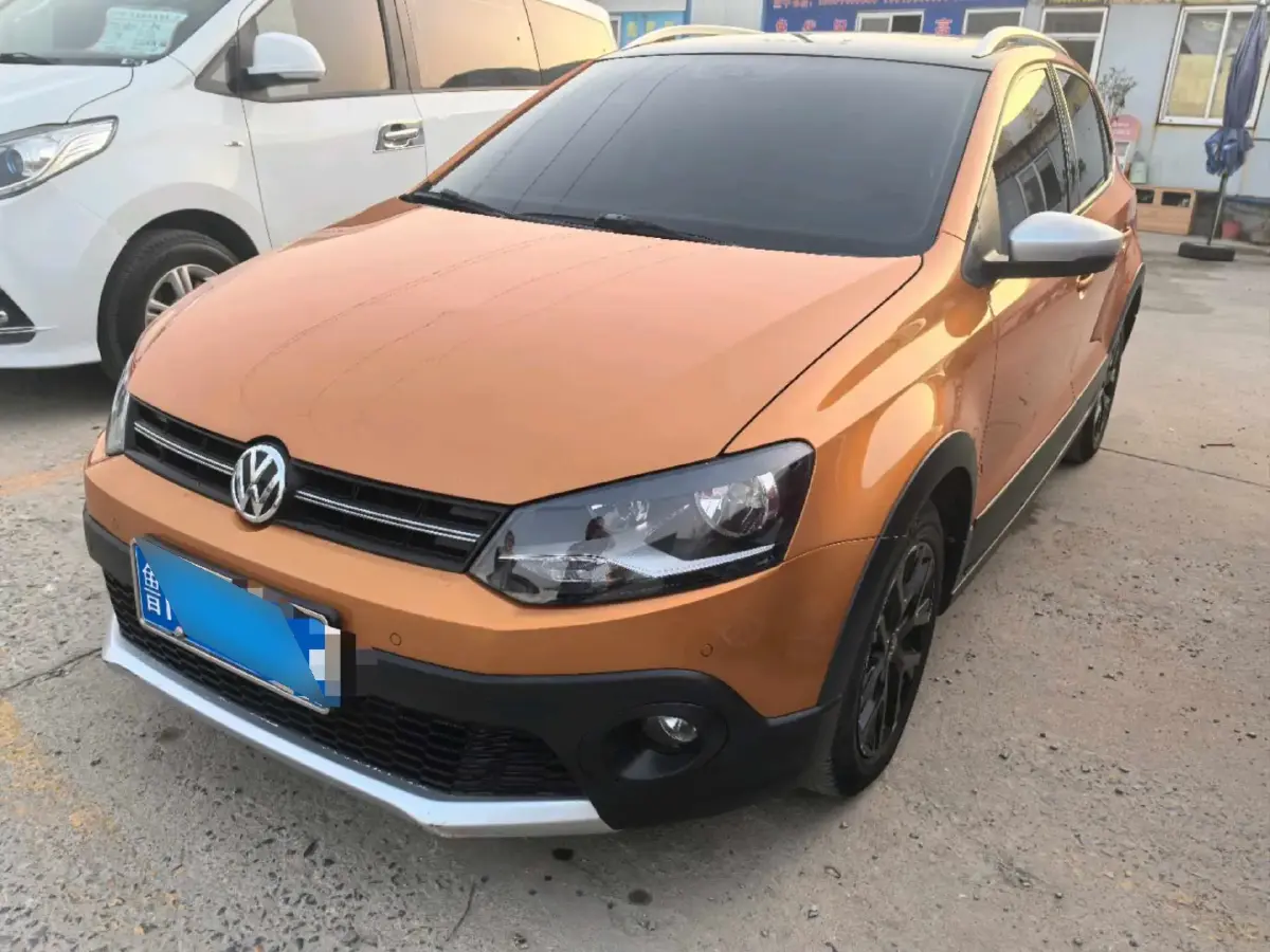 2016 Volkswagen Polo 1.4L 90HP L4 5MT
