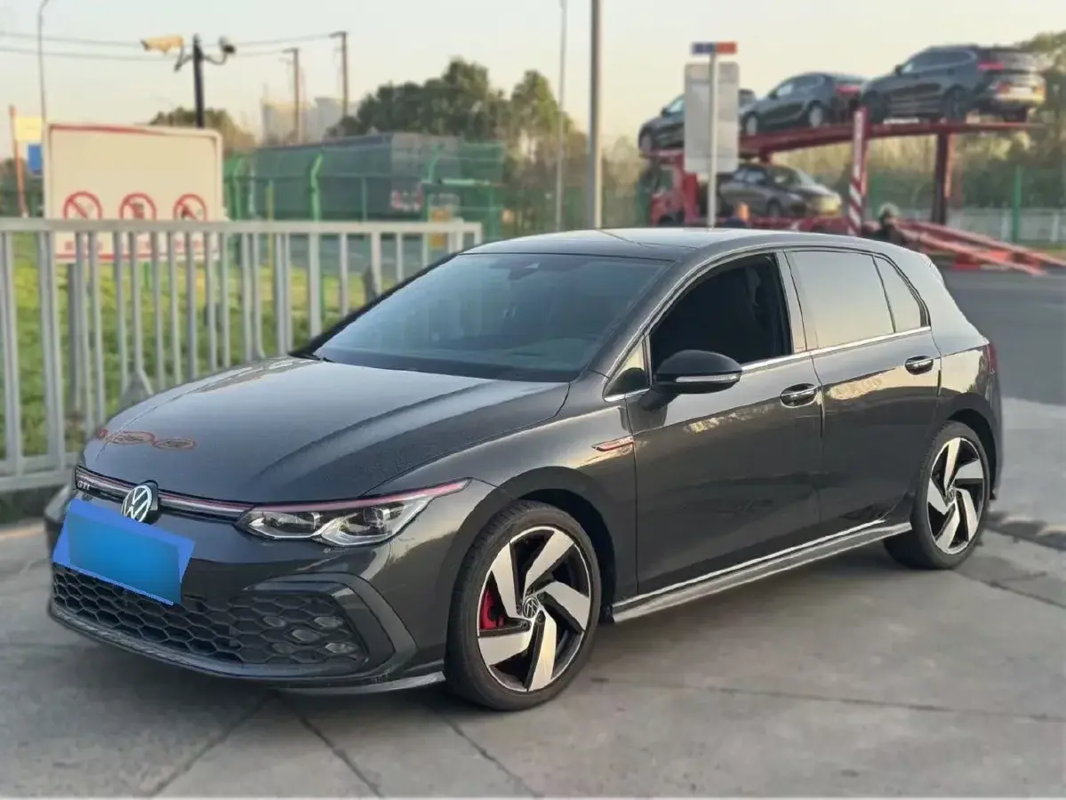 2020 Volkswagen GolfGTI 2.0T 220HP L4 7DCT