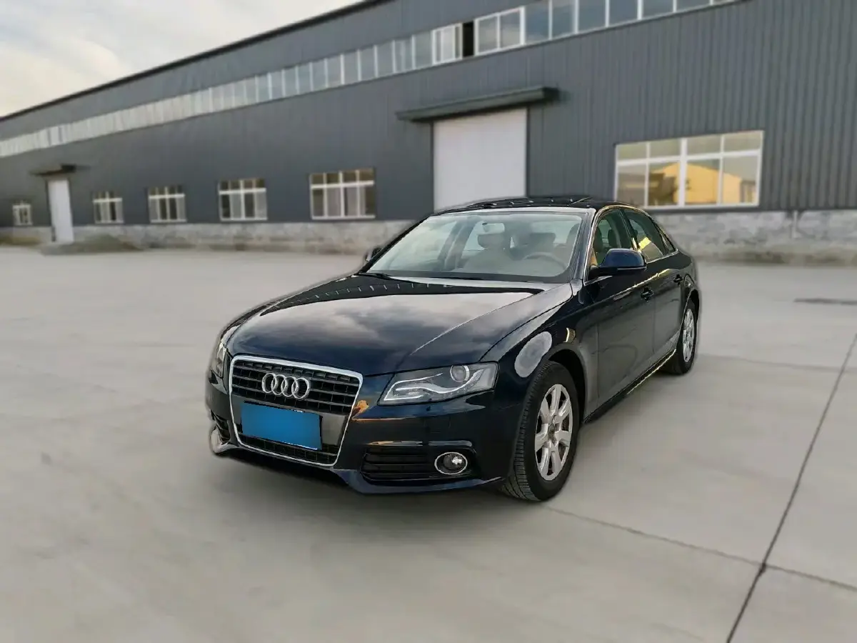 2010 Audi Q5 2.0T 211HP L4 7DCT
