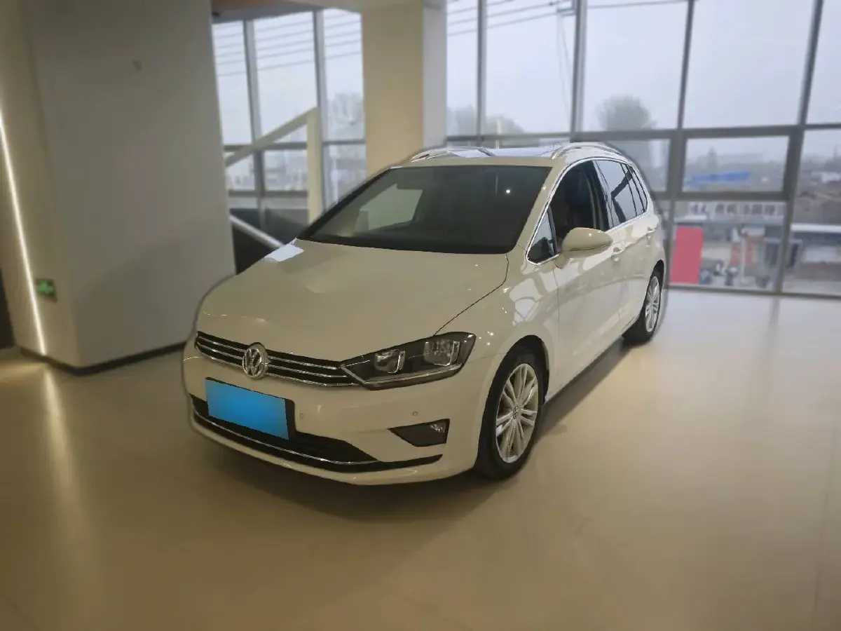 2016 Volkswagen Golf Sportsvan 1.4T 131HP L4 7DCT