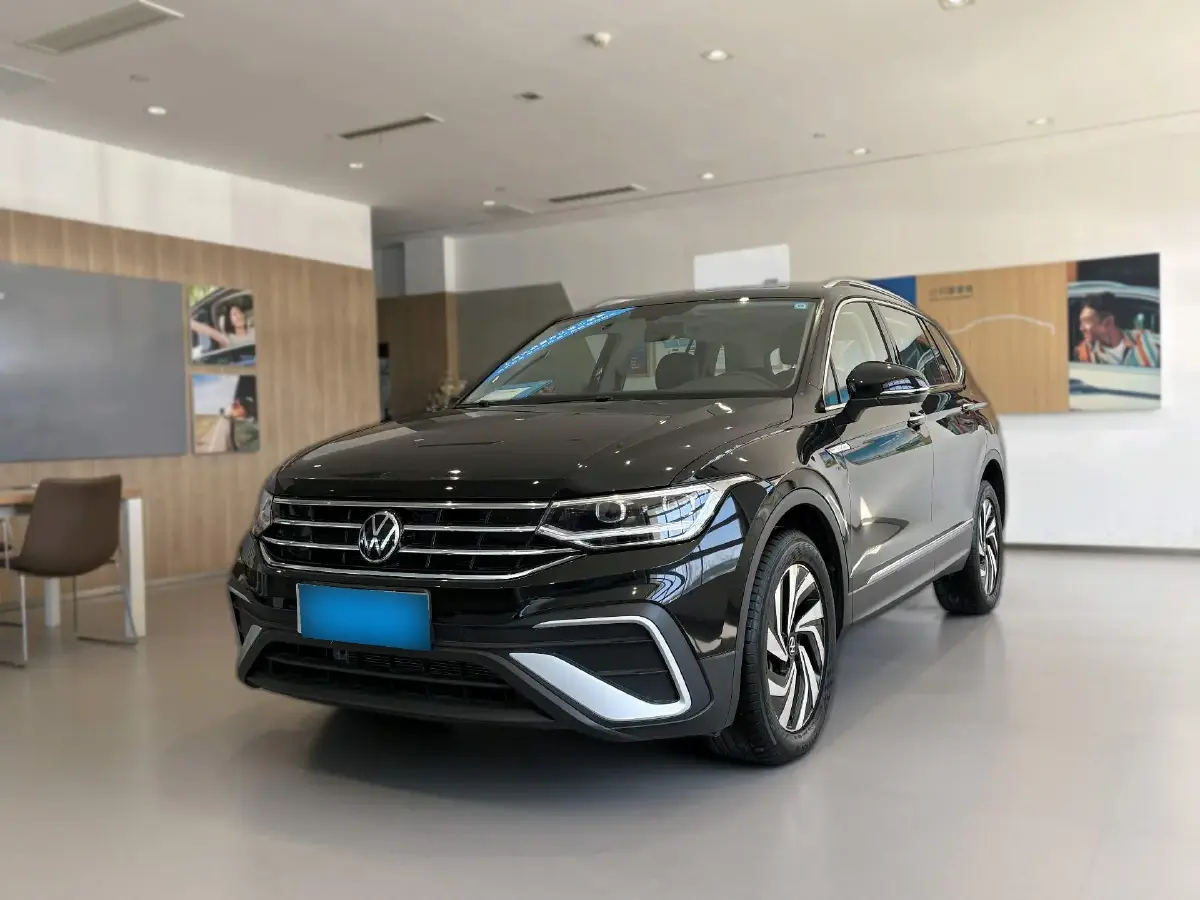 2023 Volkswagen Tiguan L 1.5T 160HP L4 7DCT