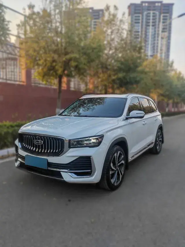 2023 Geely Monjaro 2.0T 238HP L4 8AT