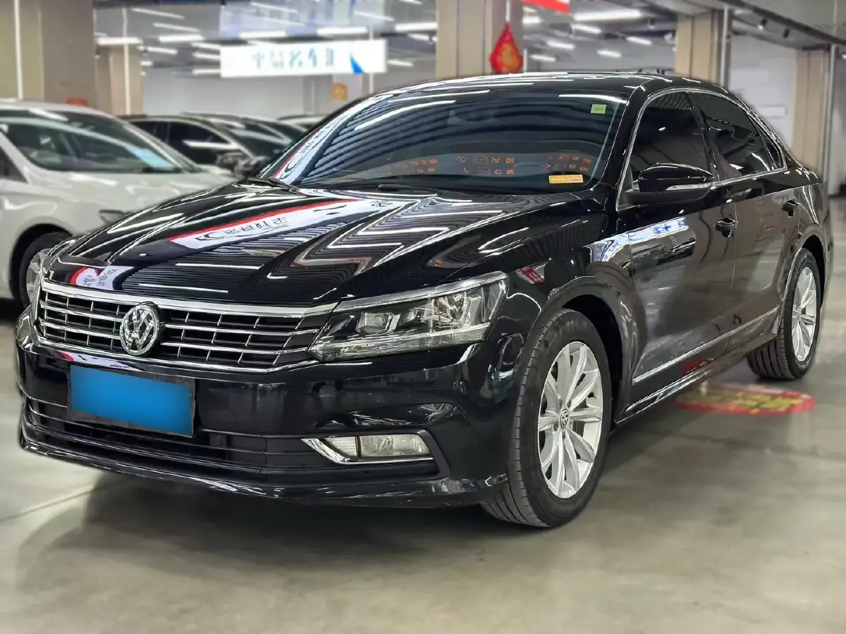2017 Volkswagen Passat 1.8T 180HP L4 7DCT