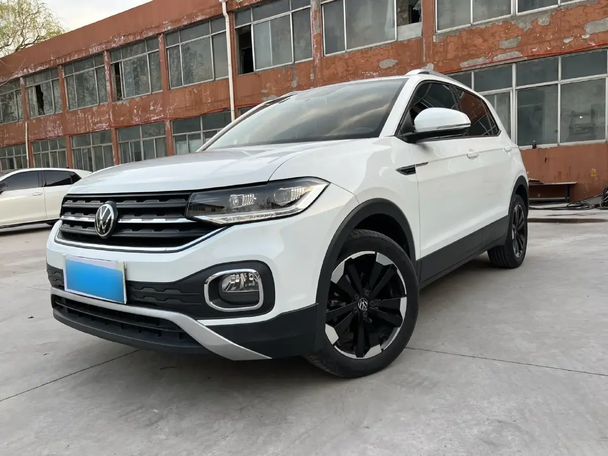 2021 Volkswagen Tacqua 1.2T 116HP L4 7DCT