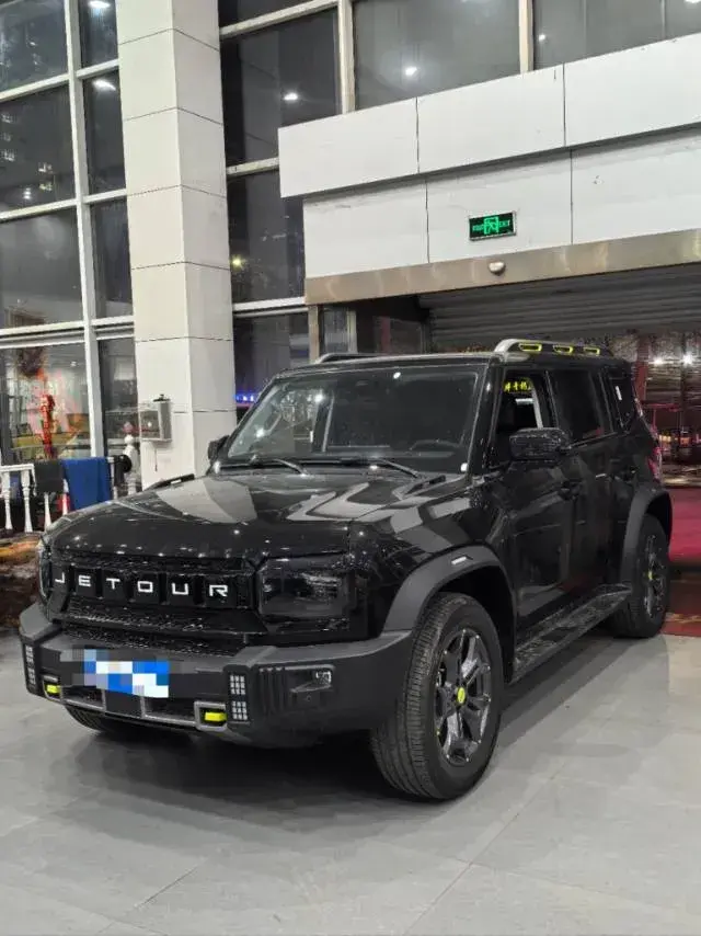 2023 Jetour Traveller 2.0T 254HP L4 7DCT