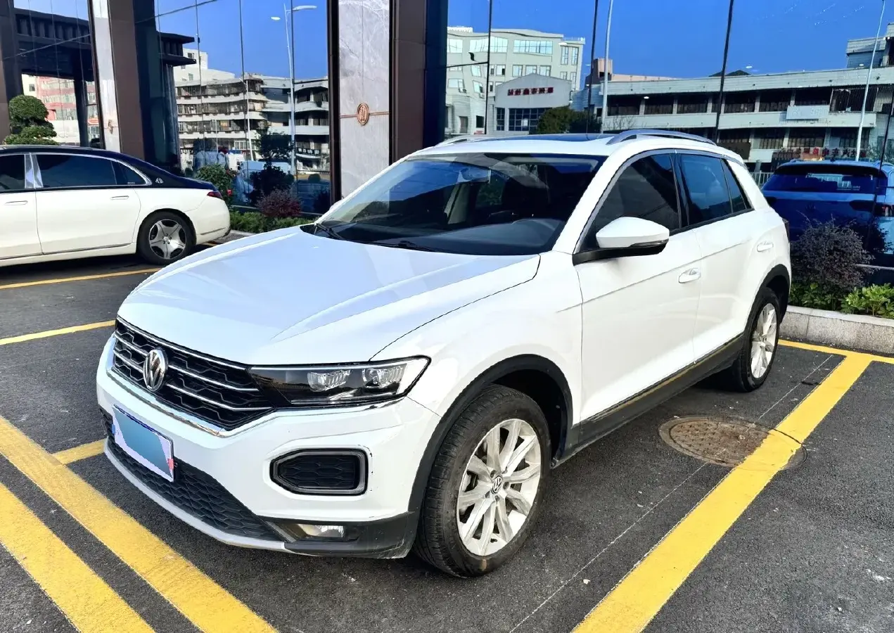 2020 Volkswagen T-Roc 1.4T 150HP L4 7DCT