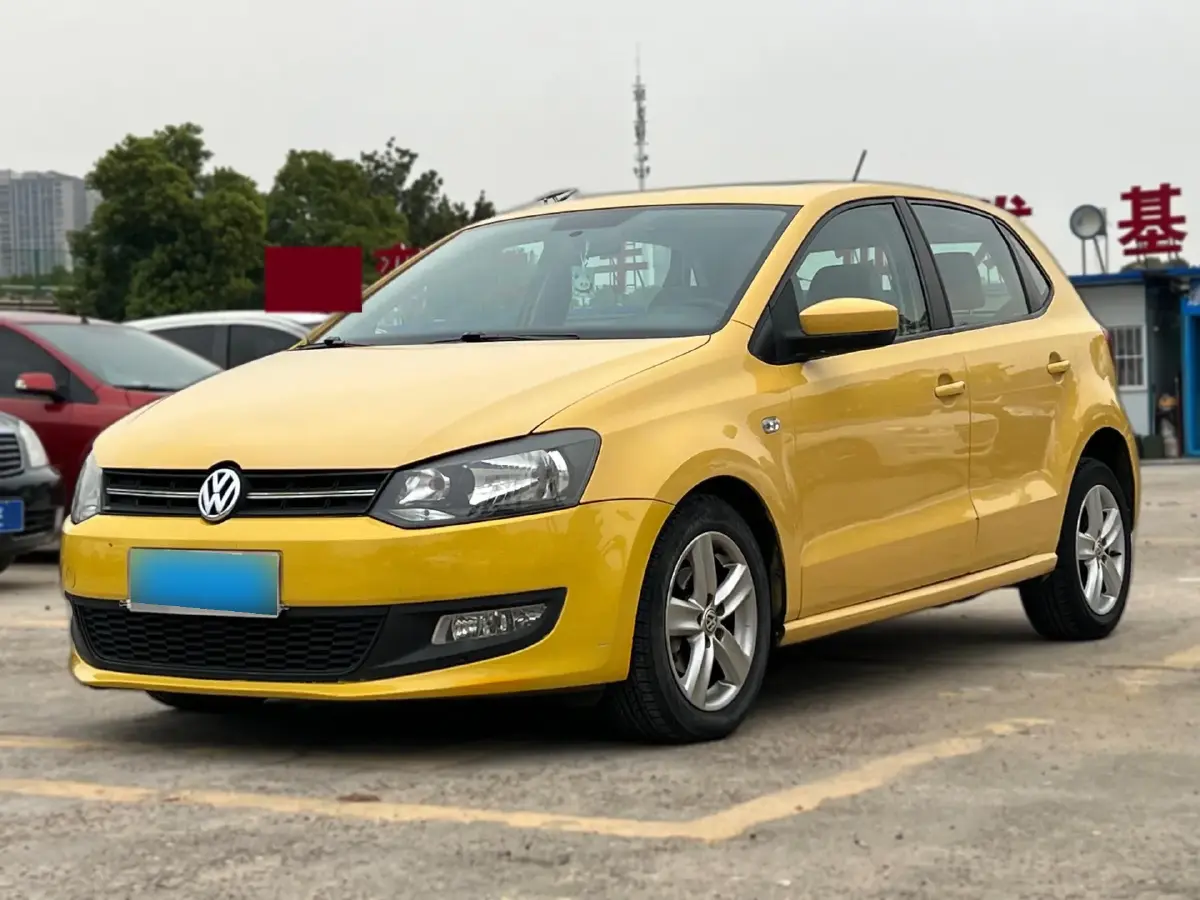 2011 Volkswagen Polo 1.4L 86HP L4 6AT