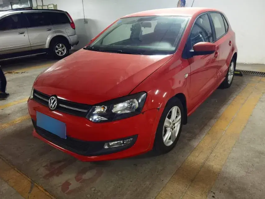 2011 Volkswagen Polo 1.4L 86HP L4 6AT
