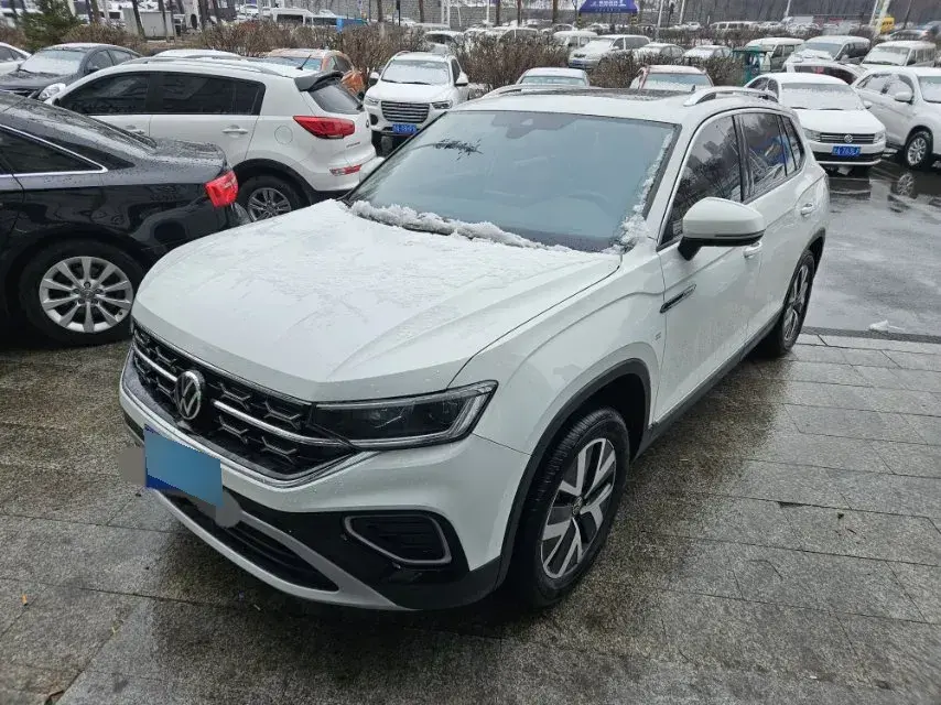 2023 Volkswagen Tayron 2.0T 186HP L4 7DCT