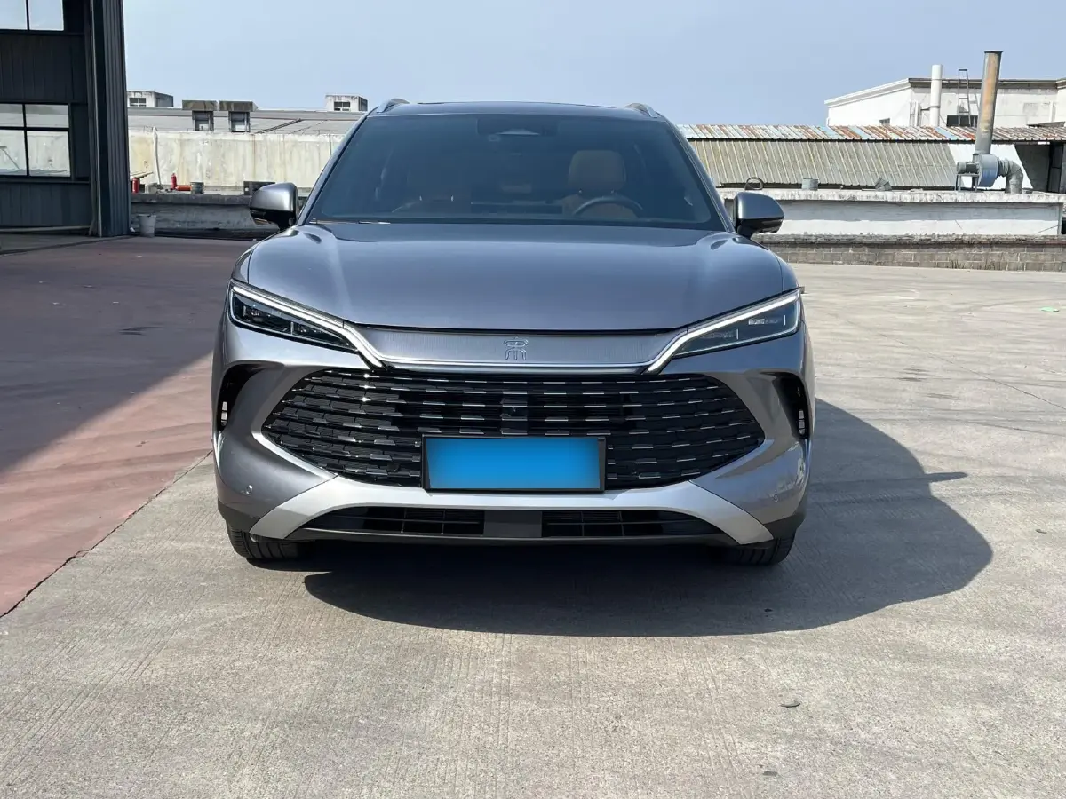 2024 BYD SongL DM-i 1.5L 101HP L4 E-CVT PHEV 26.6KWH