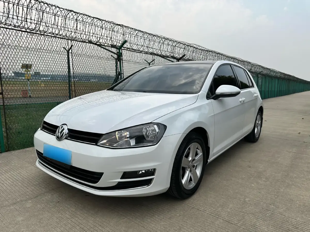 2016 Volkswagen Golf 1.4T 131HP L4 7DCT