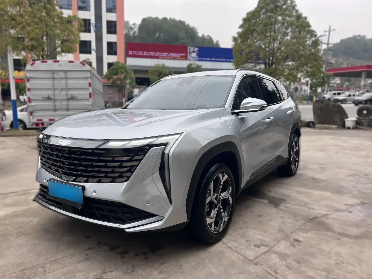 2024 Geely StarRay 1.5T 181HP L4 7DCT