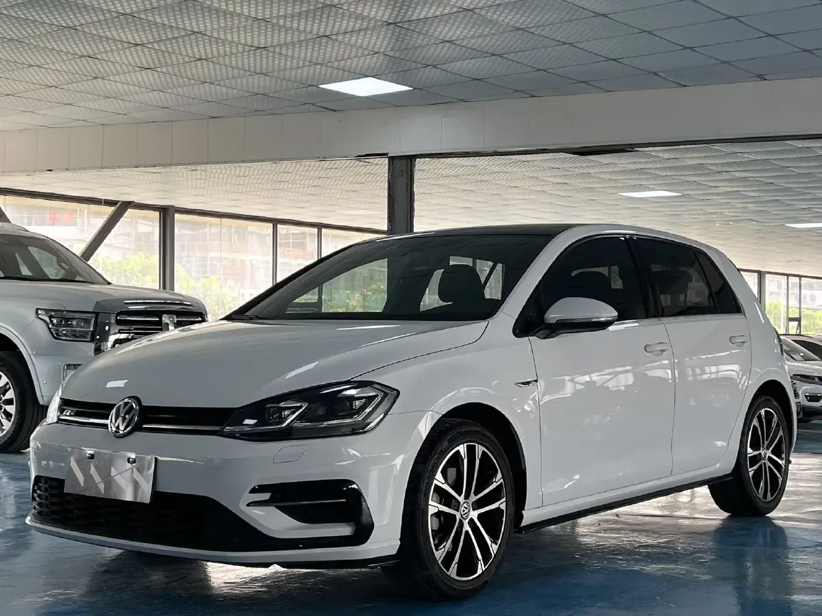 2021 Volkswagen Golf 1.4T 150HP L4 7DCT