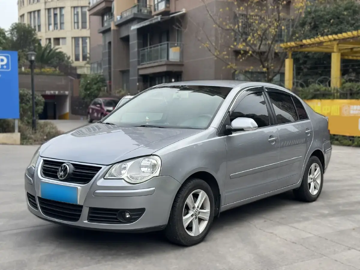 2009 Volkswagen Polo 1.4L 86HP L4 5MT
