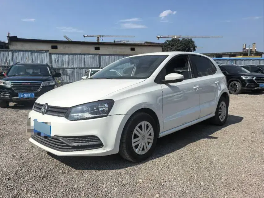 2016 Volkswagen Polo 1.4L 90HP L4 6AT