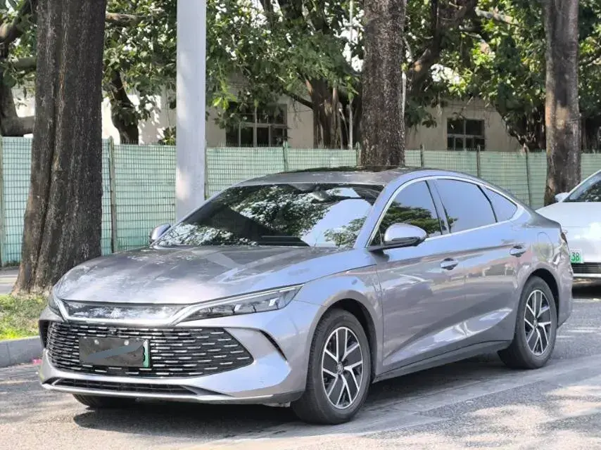 2024 BYD QinL 1.5L 101HP L4 E-CVT PHEV 15.87KWH