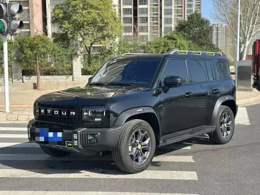 2023 Jetour Traveller 2.0T 254HP L4 8AT