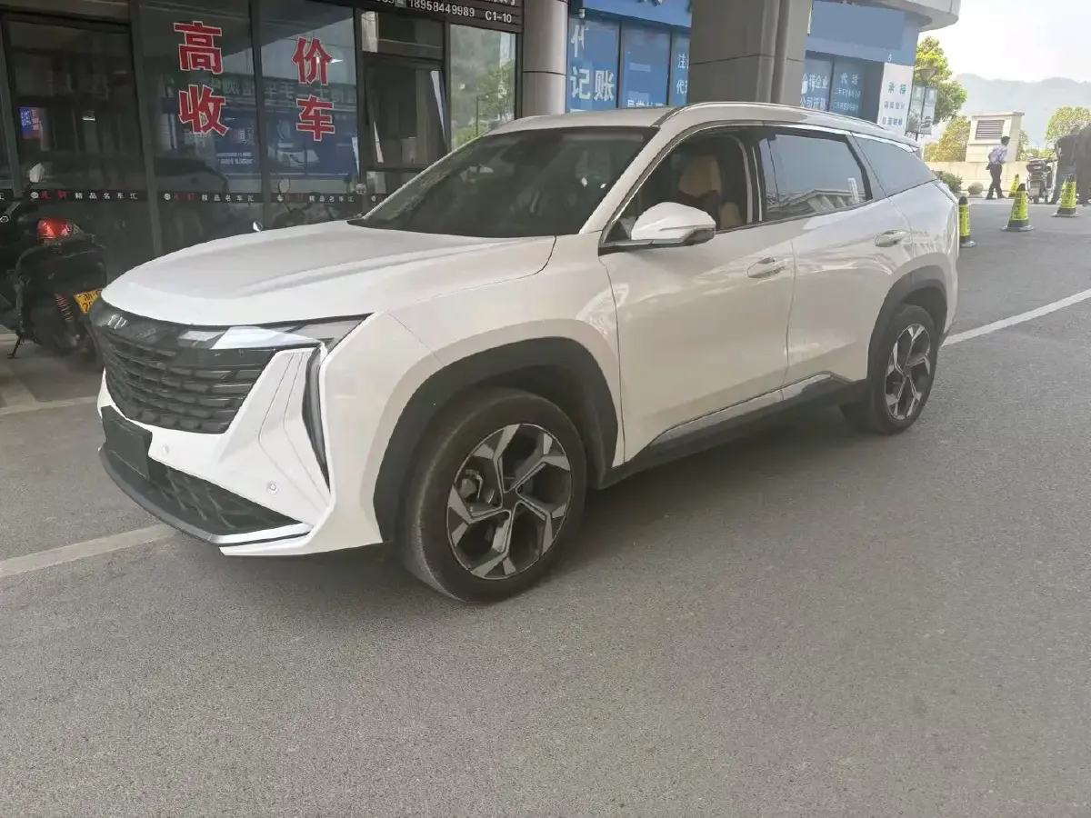 2023 Geely StarRay 1.5T 181HP L4 7DCT