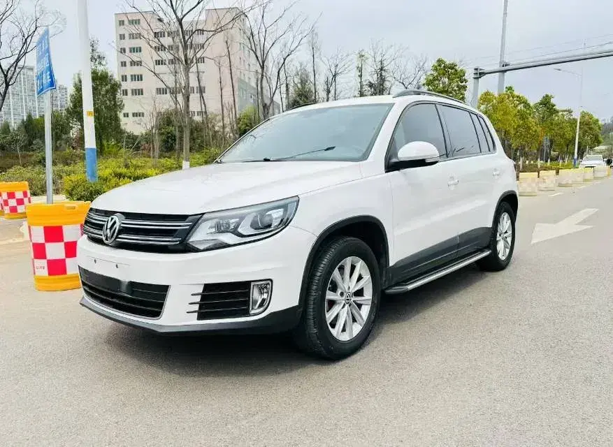 2015 Volkswagen Tiguan 1.8T 160HP L4 6AT