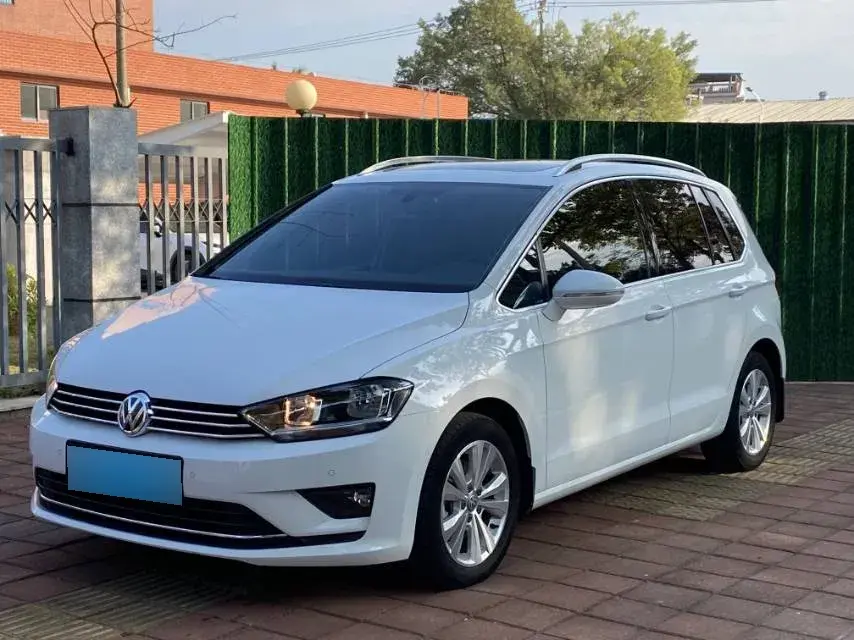 2018 Volkswagen Golf Sportsvan 1.4T 131HP L4 7DCT