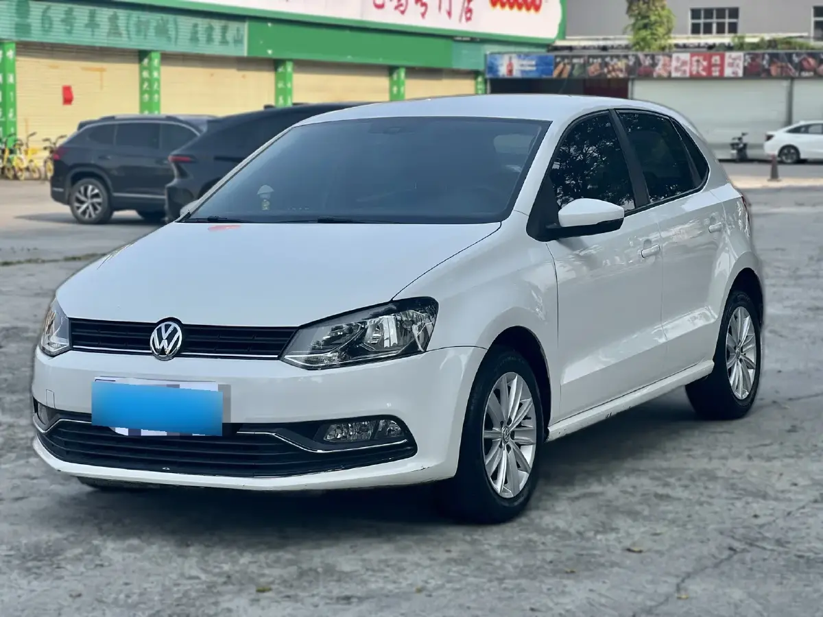 2014 Volkswagen Polo 1.6L 110HP L4 6AT