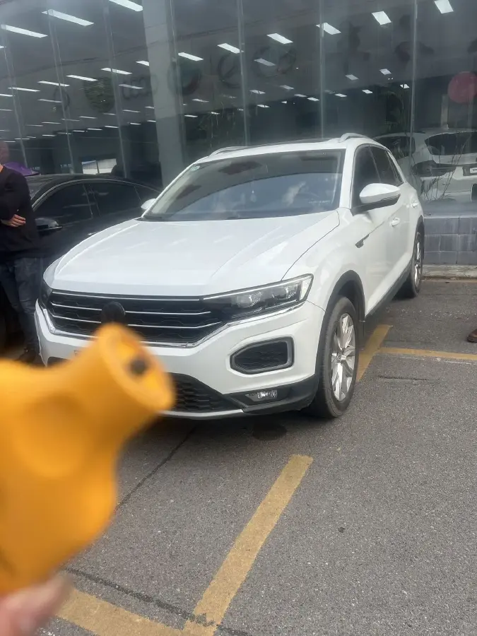 2018 Volkswagen T-Roc 1.4T 150HP L4 7DCT