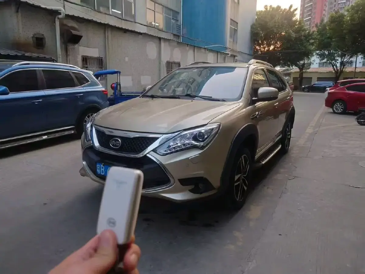 2015 BYD Tang 2.0T 205HP L4 6DCT PHEV