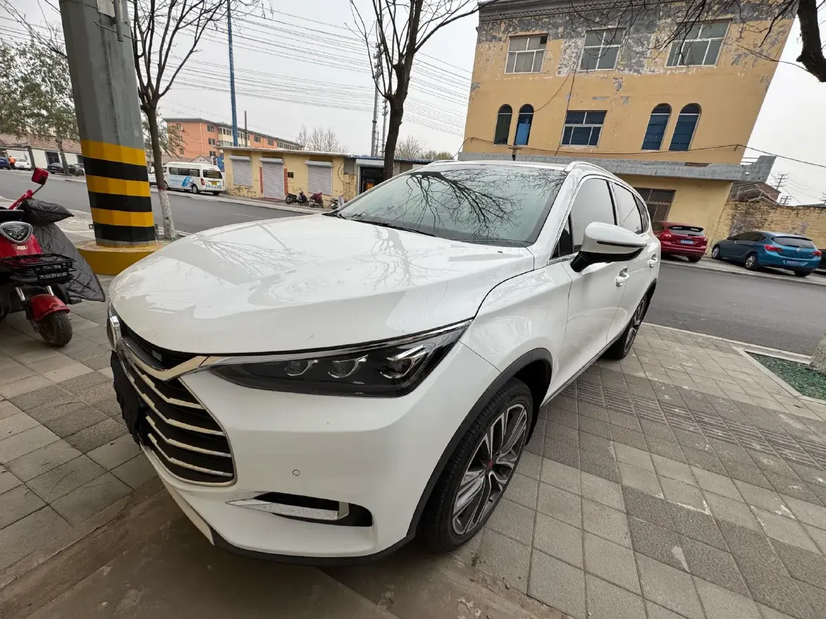 2018 BYD Tang 2.0T 205HP L4 6AT