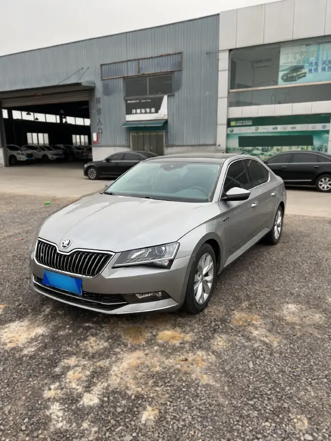 2016 Skoda Superb 1.8T 180HP L4 7DCT