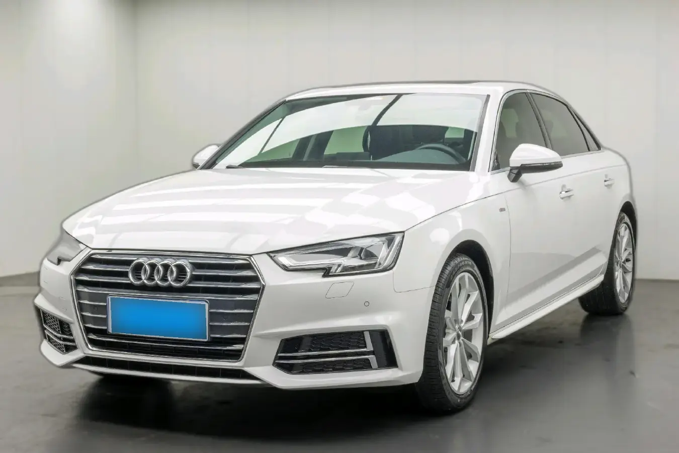 2017 Audi A4L 2.0T 190HP L4 7DCT