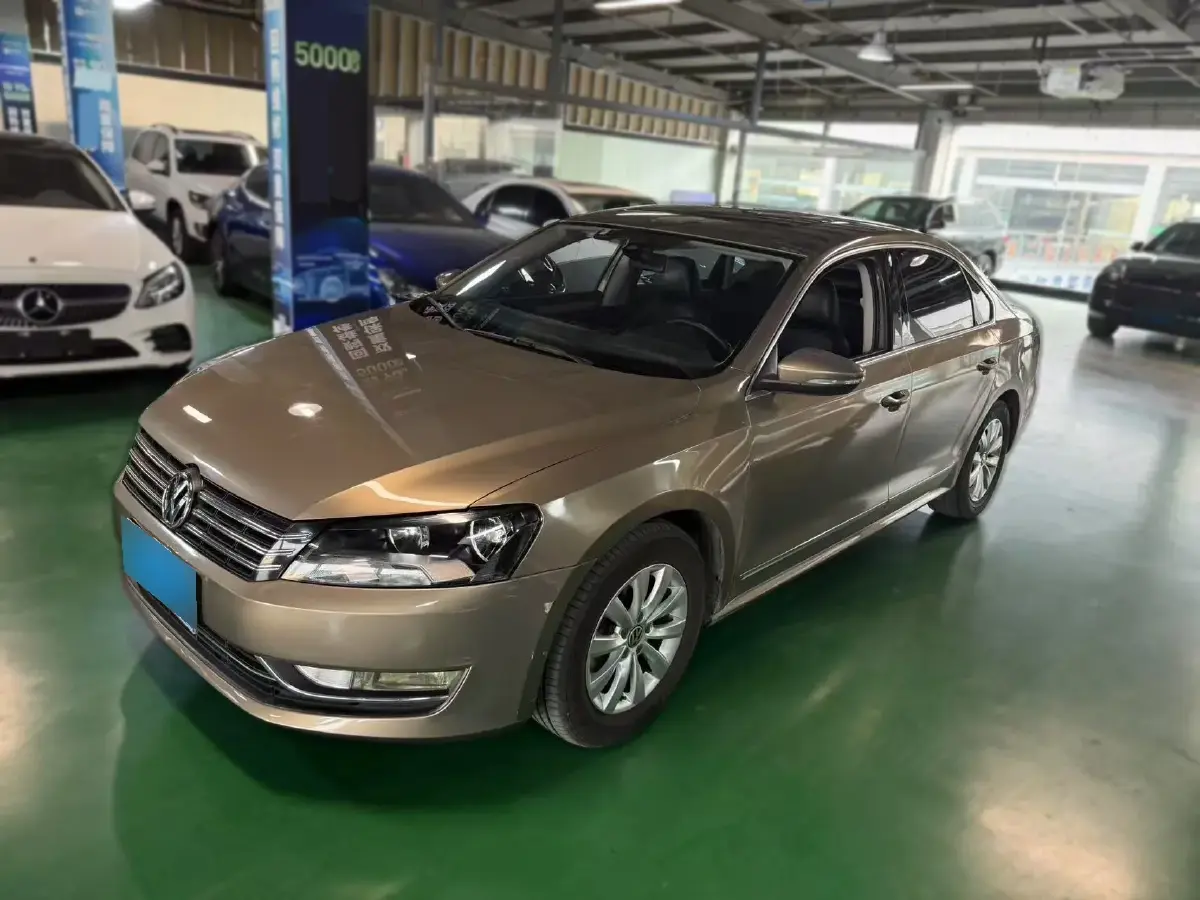 2015 Volkswagen Passat 1.8T 160HP L4 7DCT