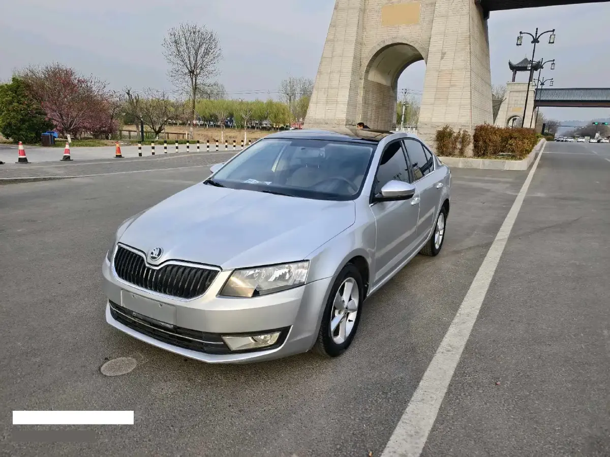 2016 Skoda Octavia 1.4T 150HP L4 7DCT