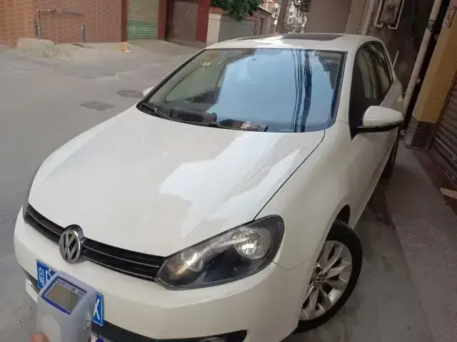 2012 Volkswagen Golf 1.4T 131HP L4 5MT