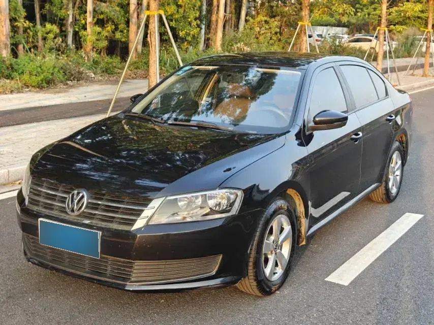 2013 Volkswagen Lavida 1.6L 110HP L4 5MT
