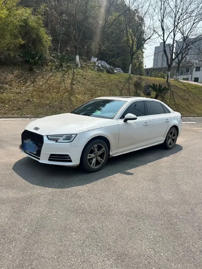 2018 Audi A4L 1.4T 150HP L4 7DCT