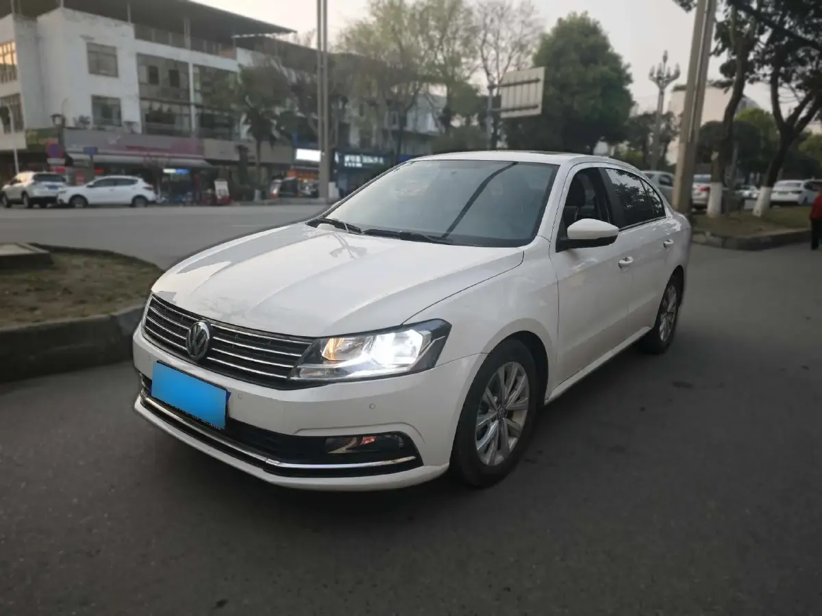 2017 Volkswagen Lavida 1.4T 131HP L4 7DCT
