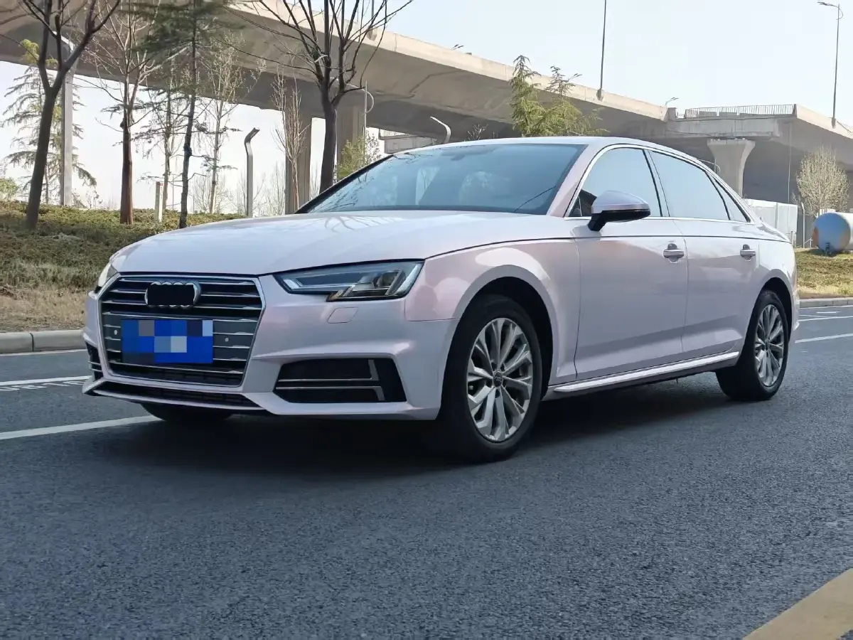 2019 Audi A4L 2.0T 190HP L4 7DCT