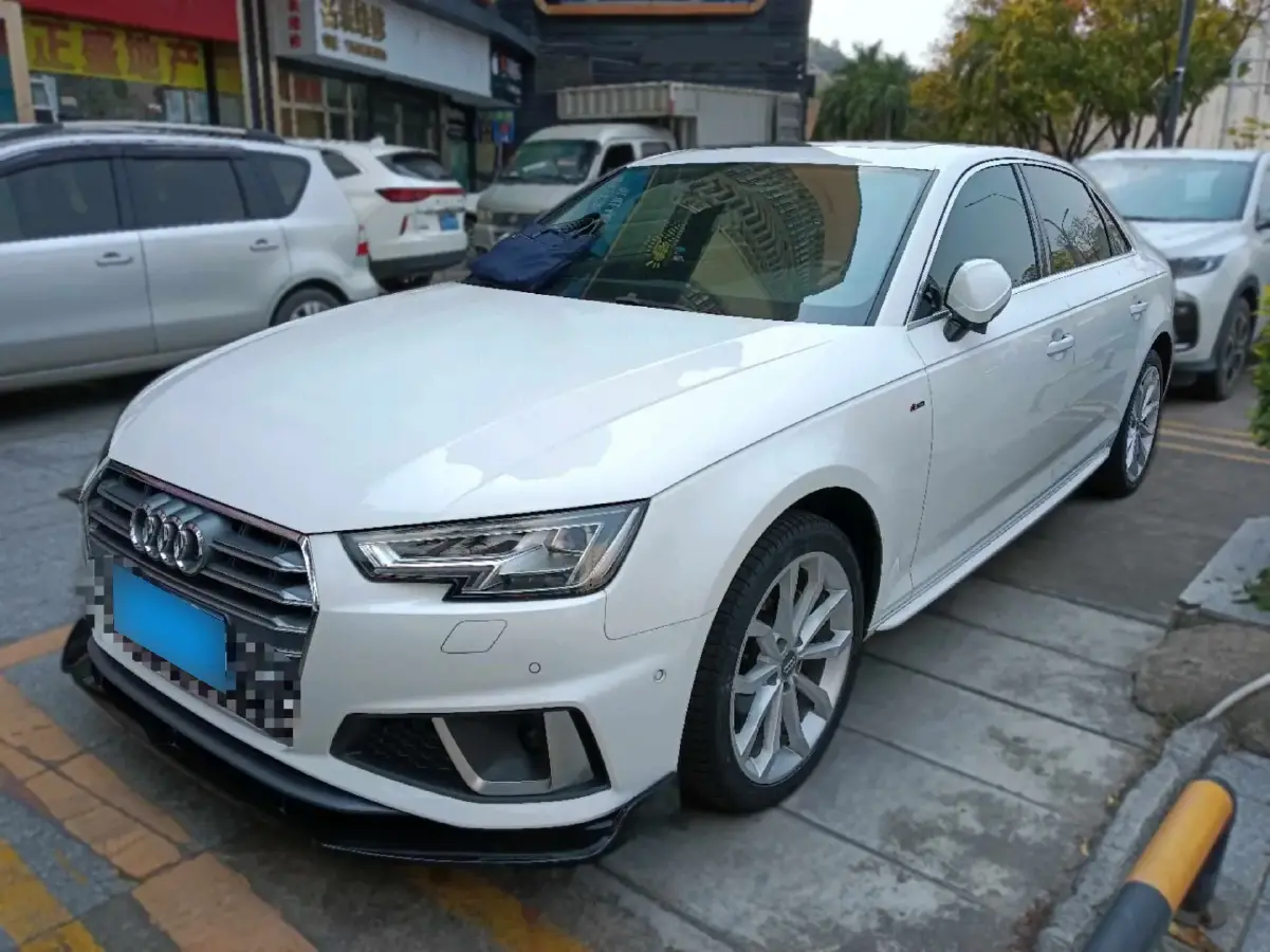 2019 Audi A4L 2.0T 190HP L4 7DCT